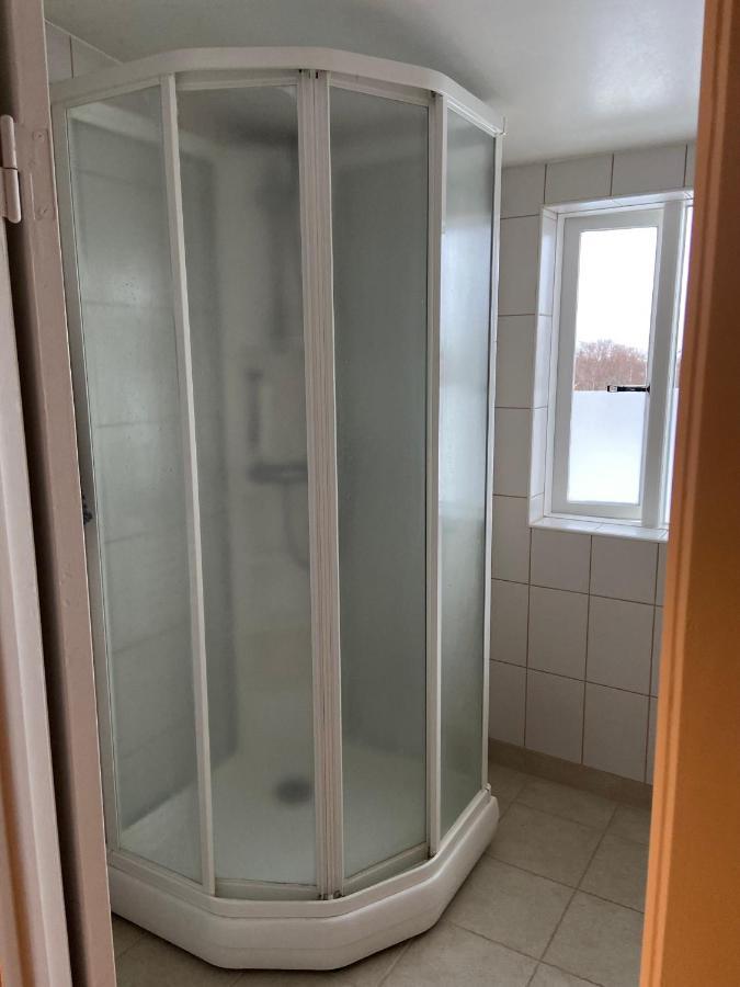 آكيورِيْري Perfectly Located 3 Bedroom Design Apartment المظهر الخارجي الصورة