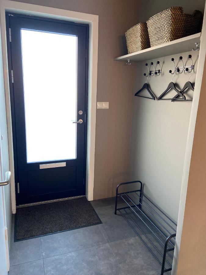 آكيورِيْري Perfectly Located 3 Bedroom Design Apartment المظهر الخارجي الصورة